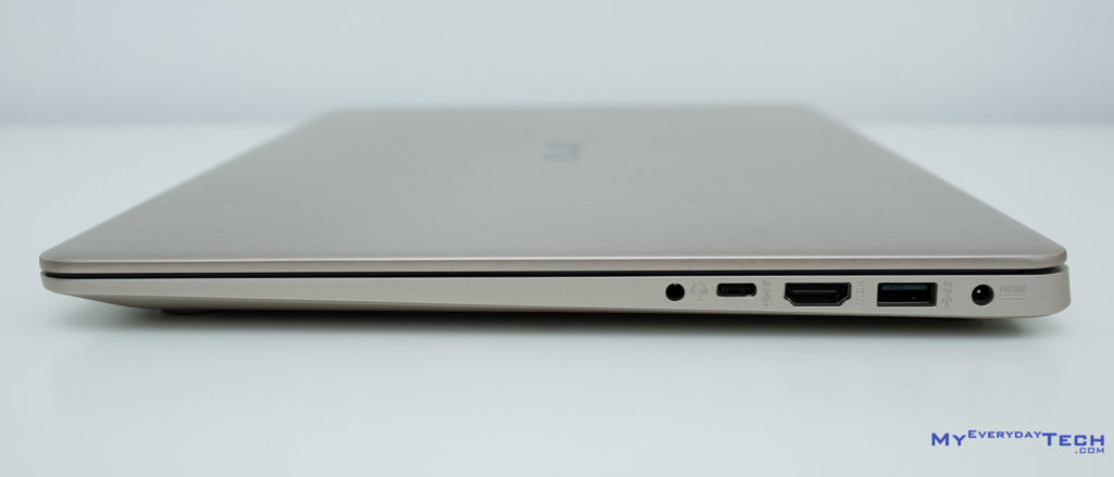 ASUS VivoBook S15 right port