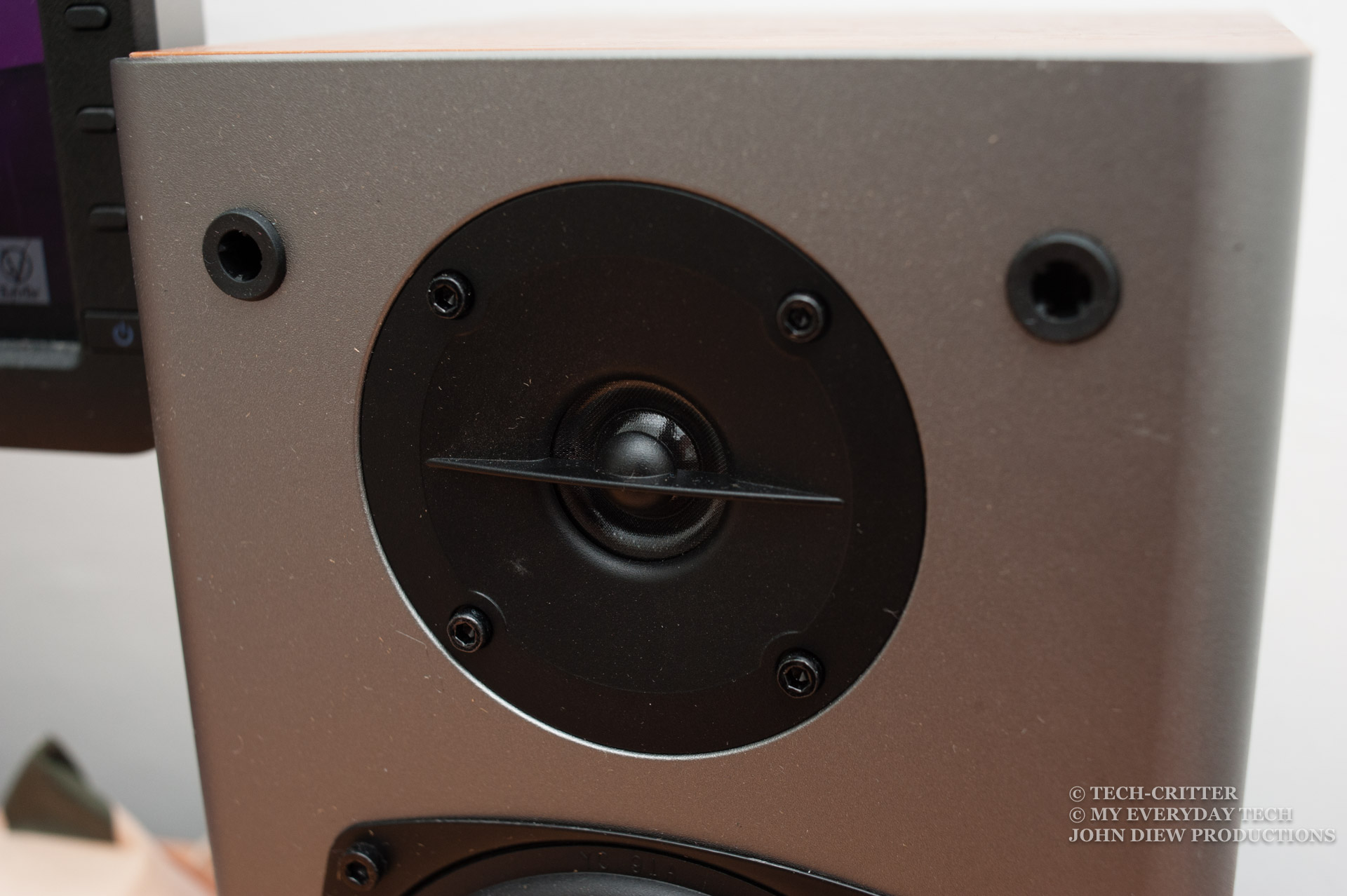 Edifier R1000T4 Review