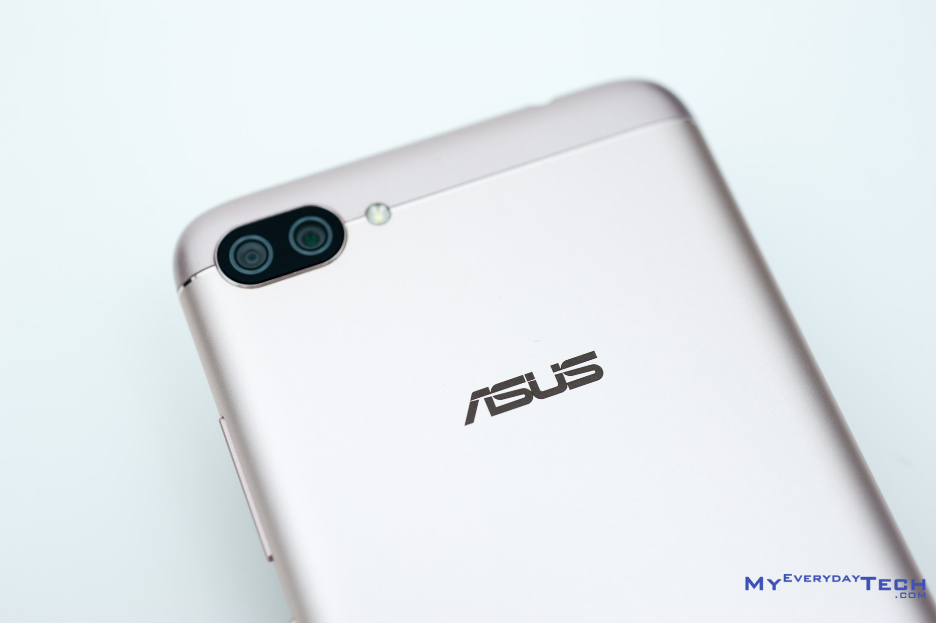 ASUS ZenFone 4 Max Pro Review: Maximum Longevity