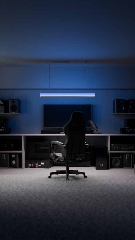 FLUX Helios lights up your setup with flicker-free clarity — built for gamers, creators, and long nights in focus.