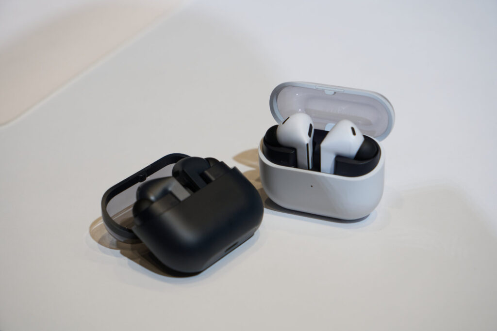 Samsung Galaxy S25 FE Galaxy Buds3 FE Galaxy Tab S11 series hands on 30