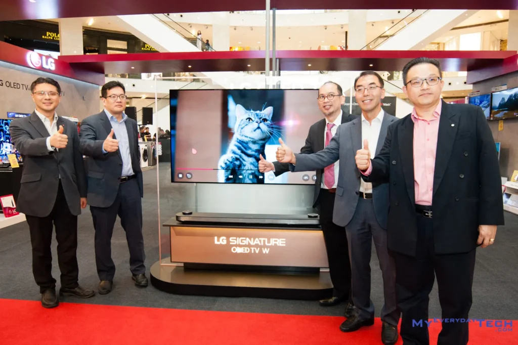 LG SIGNATURE OLED W7 TV