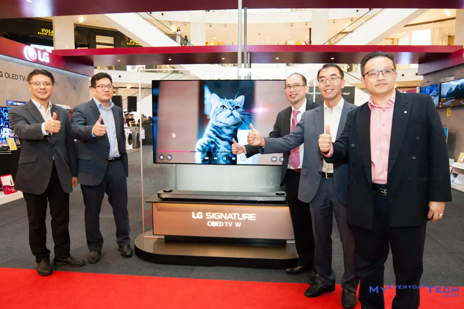 LG SIGNATURE OLED W7 TV